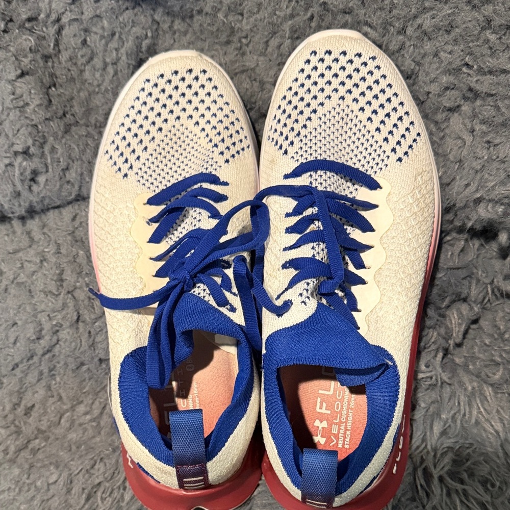 Under Armour Cream and Blue Athletic Shoes - Picture 8 of 8